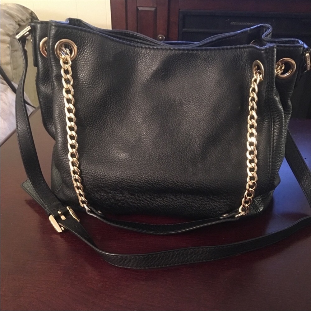 Michael kors bucket style bag